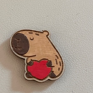 Fa capíbara szívvel hűtőmágnes - otthon & életmód - konyhafelszerelés, tálalás - konyhai dekoráció - hűtőmágnes - Meska.hu