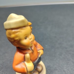 Goebel Hummel porcelán figura Első Tiszt First Mate  - otthon & életmód - dekoráció - asztal és polc dekoráció - asztaldísz - Meska.hu