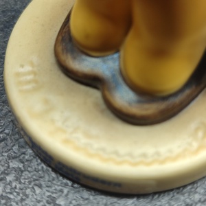 Goebel Hummel porcelán figura Első Tiszt First Mate  - otthon & életmód - dekoráció - asztal és polc dekoráció - asztaldísz - Meska.hu