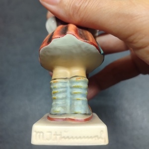 Goebel Hummel porcelán figura  - otthon & életmód - dekoráció - asztal és polc dekoráció - asztaldísz - Meska.hu
