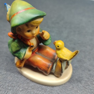 Goebel Hummel porcelán figura  - Meska.hu