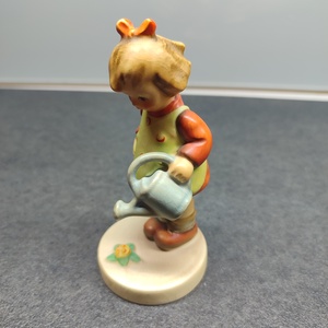 Goebel Hummel porcelán figura  - Meska.hu