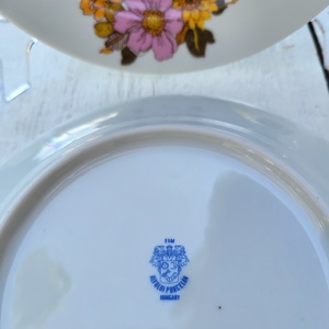 Alföldi porcelán_Dáliás süteményes tányérpár - otthon & életmód - konyhafelszerelés, tálalás - tálalás - tányér & étkészlet - Meska.hu