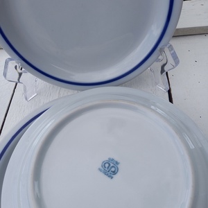 Alföldi porcelán_Kék csíkos süteményes tányérok_kórházi, menza,retro - otthon & életmód - konyhafelszerelés, tálalás - tálalás - tányér & étkészlet - Meska.hu