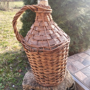 Vesszőfonatos demizsonok - otthon & életmód - konyhafelszerelés, tálalás - italos kellékek - italtartó - Meska.hu