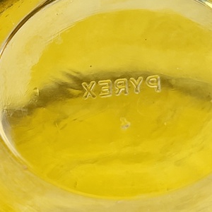 Vintage, Pyrex France borostyánszínű teáscsésze szett készletpótlásra - otthon & életmód - konyhafelszerelés, tálalás - tálalás - bögre & csésze - Meska.hu