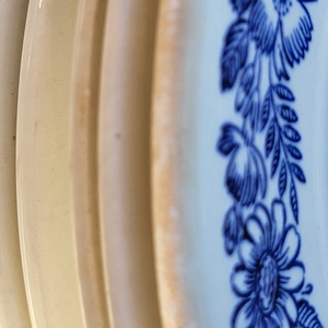 Vintage, szovjet fajansz tányérkészlet - otthon & életmód - konyhafelszerelés, tálalás - tálalás - tányér & étkészlet - Meska.hu