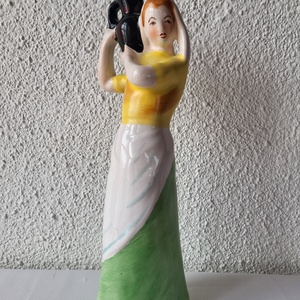Kézzel festett, Bodrogkeresztúri kerámia_korsós lány, Otthon & Életmód, Dekoráció, Dekoratív figurák és szobrok, , MESKA