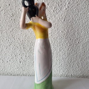 Kézzel festett, Bodrogkeresztúri kerámia_korsós lány - otthon & életmód - dekoráció - dekoratív figurák és szobrok - Meska.hu