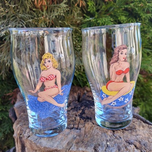 Mid Century, retro, vintage Pin-Up söröspohárpár az '50-'60-as évekből, Otthon & Életmód, Konyhafelszerelés, tálalás, Tálalás, Pohár, , MESKA