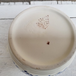 Gránit kékvirágos sótartó_ritka! - otthon & életmód - konyhafelszerelés, tálalás - konyhai tárolás - fűszertartó - Meska.hu