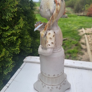 Vintage Kovács Éva  Csillagszemű mázas kerámia_Copfos lány virágcsokorral - otthon & életmód - dekoráció - dekoratív figurák és szobrok - Meska.hu