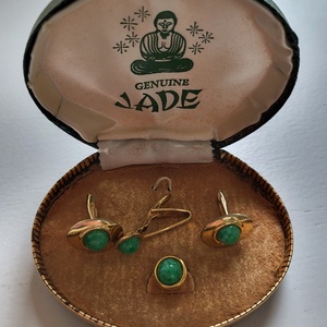 Vintage, jade köves, 4 db-os ékszerszett férfiaknak_nyakkendőtű,csipesz és mandzsettagomb - Meska.hu