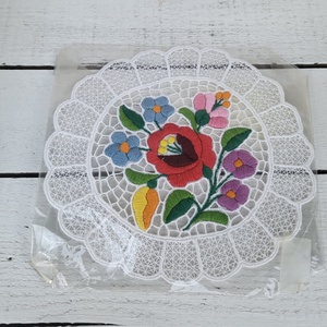 Kalocsai riselt, hímzett terítő - Meska.hu