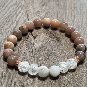 Női Ásványkarkötő - Roppantott hegyikristály + Fehér holdkő + Barna holdkő - ékszer - karkötő - ásványkarkötő - Meska.hu