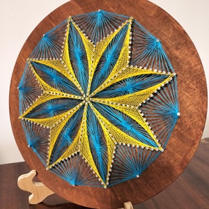 String Art - fonalművészet - Napfény - otthon & életmód - dekoráció - fali és függő dekoráció - falra akasztható dekor - Meska.hu