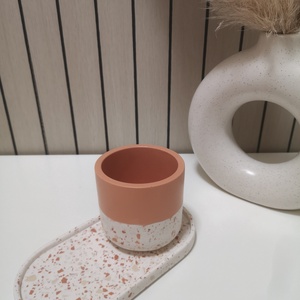 Terrakotta terrazzo ovális tálca és tároló pohár szett, Otthon & Életmód, Dekoráció, Asztal és polc dekoráció, Dekorációs tál, tartó, Gipszöntés, MESKA