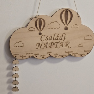 Családi örök naptár felhő mintával, Otthon & Életmód, Dekoráció, Fali és függő dekoráció, Falinaptár & Öröknaptár, Gravírozás, pirográfia, MESKA