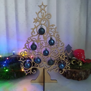 Asztali karácsonyfa, Karácsony, Karácsonyi lakásdekoráció, Karácsonyfa, grincsfa, Gravírozás, pirográfia, MESKA