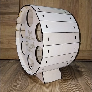 A tökéletes ajándék, amit nem a polcon fognak kerülgetni fa söröshordó - karácsony - karácsonyi ajándékozás - karácsonyi ajándékcsomagolás - Meska.hu