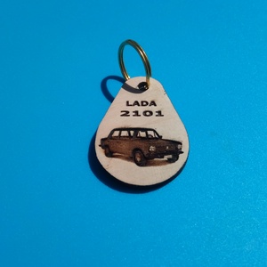 LADA 2101 mintás kulcstartó. Ladás függő. (Az autó eredeti szine: kék.) - táska & tok - kulcstartó & táskadísz - kulcstartó - Meska.hu