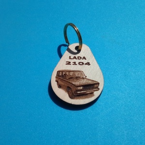 LADA 2104 mintás kulcstartó. Ladás függő.  - táska & tok - kulcstartó & táskadísz - kulcstartó - Meska.hu