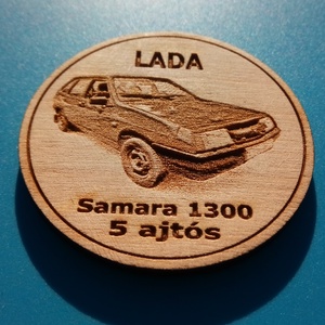 Lada Samara mintás hűtőmágnes. Ladás, Samarás gravírozás. 5 ajtós. - otthon & életmód - konyhafelszerelés, tálalás - konyhai dekoráció - hűtőmágnes - Meska.hu