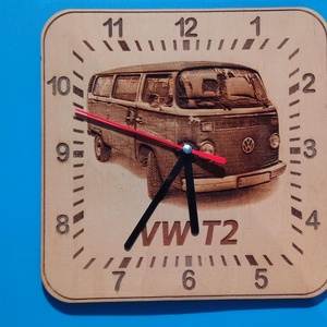 VW, VolksWagen T2 mintás falióra. Vws, volkswagenes képpel., Otthon & Életmód, Dekoráció, Fali és függő dekoráció, Falióra & óra, Gravírozás, pirográfia, MESKA