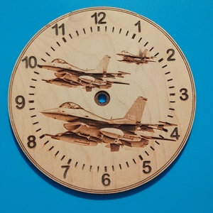 F16 mintás falióra - otthon & életmód - dekoráció - fali és függő dekoráció - falióra & óra - Meska.hu