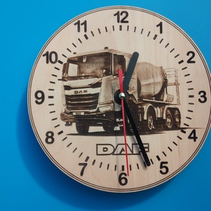 DAF billencs kamion képével készült falióra., Otthon & Életmód, Dekoráció, Fali és függő dekoráció, Falióra & óra, Gravírozás, pirográfia, MESKA