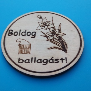 Boldog ballagást mintás hűtőmágnes - otthon & életmód - konyhafelszerelés, tálalás - konyhai dekoráció - hűtőmágnes - Meska.hu