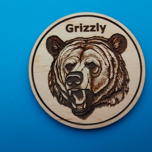 Grizzly medve mintás hűtőmágnes. , Esküvő, Ékszer, Fülbevaló, Gravírozás, pirográfia, MESKA