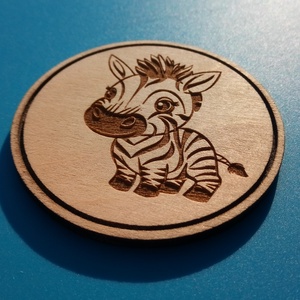 Zebra mintás hűtőmágnes. , Otthon & Életmód, Konyhafelszerelés, tálalás, Konyhai dekoráció, Hűtőmágnes, Gravírozás, pirográfia, MESKA