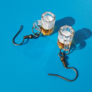 Farsangi söröskorsó fülbevaló bronz akasztó. Farsang, buli, vidám összejövetel, haveri találkozó, kocsma party, vidámság - esküvő - ékszer - fülbevaló - Meska.hu
