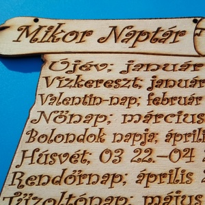 Mikor Naptár, a falidísz. Pediagógusnap, bolondok napja, tűzoltók,orvosok napja? Mind itt van! Ajándék? Ez kell neked! - otthon & életmód - dekoráció - fali és függő dekoráció - falinaptár & öröknaptár - Meska.hu