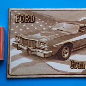 FORD Gran Torino (zászló háttérrel), amerikai autós találkozó résztvevőknek. Veterán őrülteknek. Fém tábla hangulattal. - otthon & életmód - dekoráció - kép & falikép - fából készült kép - Meska.hu