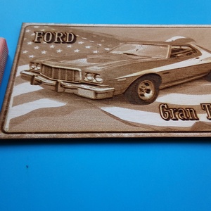 FORD Gran Torino (zászló háttérrel), amerikai autós találkozó résztvevőknek. Veterán őrülteknek. Fém tábla hangulattal. - otthon & életmód - dekoráció - kép & falikép - fából készült kép - Meska.hu