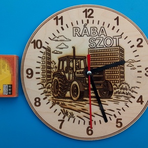 Rába traktor, SZOT üdülő előtt. Falióra, nosztalgikus hangulattal. ;), Otthon & Életmód, Dekoráció, Fali és függő dekoráció, Falióra & óra, Gravírozás, pirográfia, MESKA