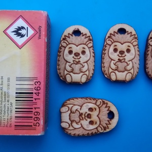 Sünis cipőfűződísz. Süni, sündisznó mintás dísz. - táska & tok - kulcstartó & táskadísz - kulcstartó - Meska.hu