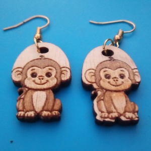 Gravírozott, kivágott majmos fülbevaló. Majom mintás füldísz. - esküvő - ékszer - fülbevaló - Meska.hu