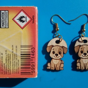 Gravírozott, kivágott kutyusos kutyás fülbevaló. Kutya, kutyus mintával készült füldísz. - esküvő - ékszer - fülbevaló - Meska.hu