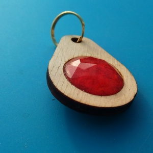 Rubin köves kulcstartó. Nem igazi rubint! Hamis rubinnal készült, hamis rubinos kulcsdísz. - táska & tok - kulcstartó & táskadísz - kulcstartó - Meska.hu