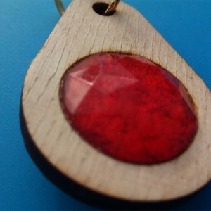 Rubin strasszos kulcstartó. Rubint dísszel ékesített kulcs dísz. Karácsonyi ajándéknak is tökéletes. Vagy Mikulásra. - táska & tok - kulcstartó & táskadísz - kulcstartó - Meska.hu