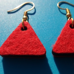 Piros filc bevonatú buli fülbevaló. Karácsonyra, szilveszterre, mikulásra, vidám házibuliba, koncertre vagy ajándékba. - esküvő - ékszer - fülbevaló - Meska.hu