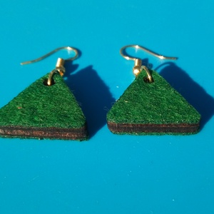 Zöld filc bevonatú buli fülbevaló. Karácsonyra, szilveszterre, mikulásra, vidám házibuliba, koncertre vagy ajándékba. - esküvő - ékszer - fülbevaló - Meska.hu