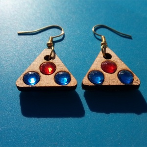 Piros, kék strasszos buli fülbevaló. Karácsonyra, szilveszterre, mikulásra, vidám házibuliba, koncertre vagy ajándékba. - esküvő - ékszer - fülbevaló - Meska.hu