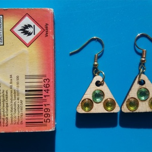 Zöld, sárga strasszos buli fülbevaló Karácsonyra, szilveszterre, mikulásra, vidám házibuliba, koncertre vagy ajándékba. - esküvő - ékszer - fülbevaló - Meska.hu