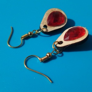 Piros csepp strasszos buli fülbevaló Karácsonyra, szilveszterre, mikulásra, vidám házibuliba, koncertre vagy ajándékba. - esküvő - ékszer - fülbevaló - Meska.hu