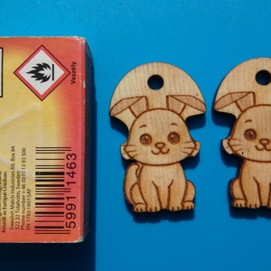 Nyuszis zsinórdísz. Nyuszi mintával készült háti- és tornazsákdísz. Nyuszival készült függődísz. A csomagban 2 db van. - ékszer - lábdísz és testékszer - lábgyűrű és lábdísz - Meska.hu