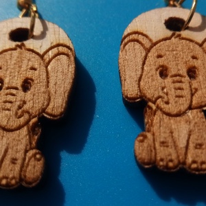 Elefánt fülbevaló. Elafántos füldísz elafánttal Kiváló ajándék lánynak, vidám hölgynek nőnek szilveszterre vagy bármikor - esküvő - ékszer - fülbevaló - Meska.hu